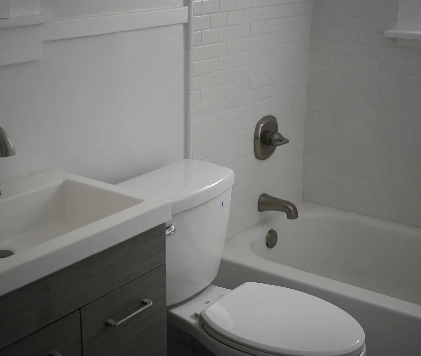 669 E Downington Ave — Photo 2