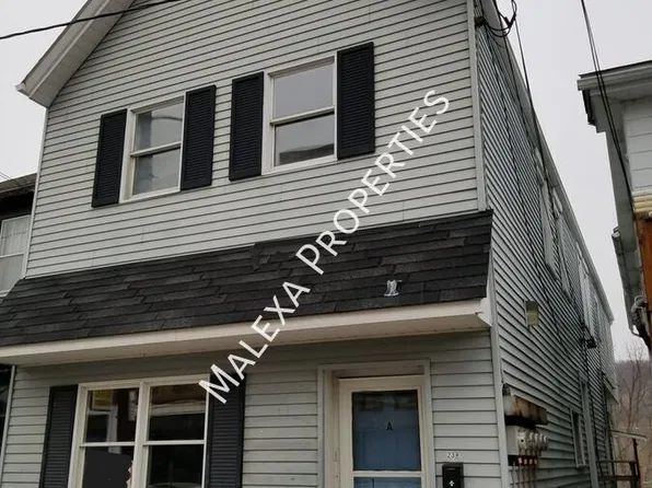 23 E Ridge St APT 1, Lansford, PA 18232