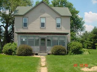 10865 Cherry Rd, Clinton, IL 61727