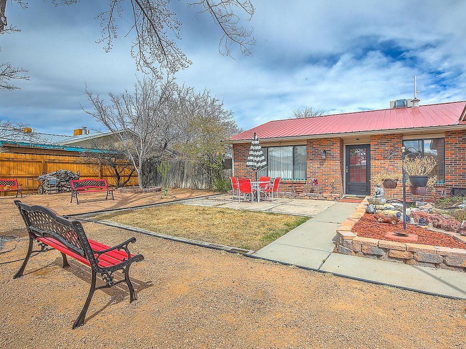 1st image of 9908 Plunkett Dr NW
