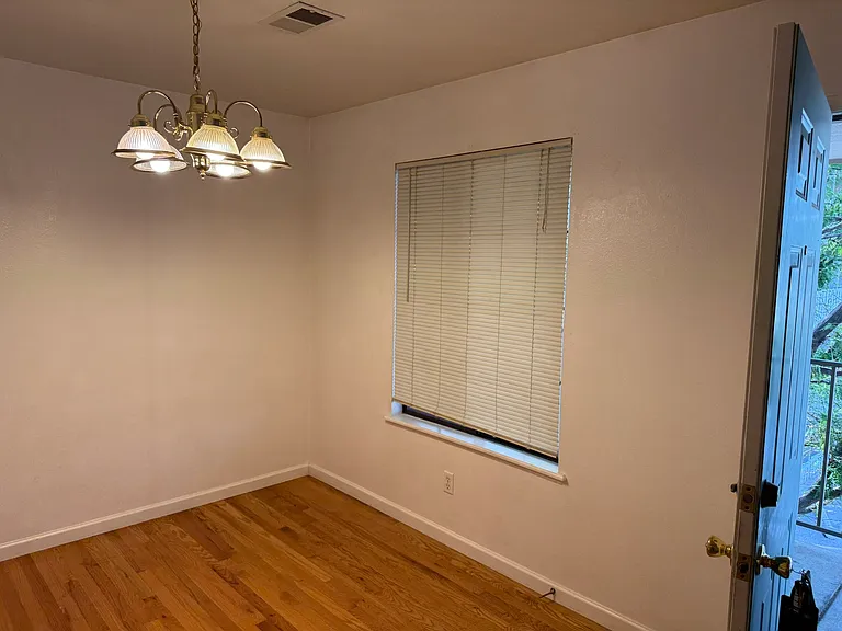 1817 10th Ave #8A — Photo 10