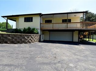 154 Peach Tree Ln, Prosperity, PA 15329