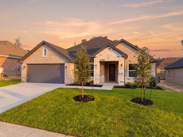 2008 Lola Ln, Bryan, TX 77807