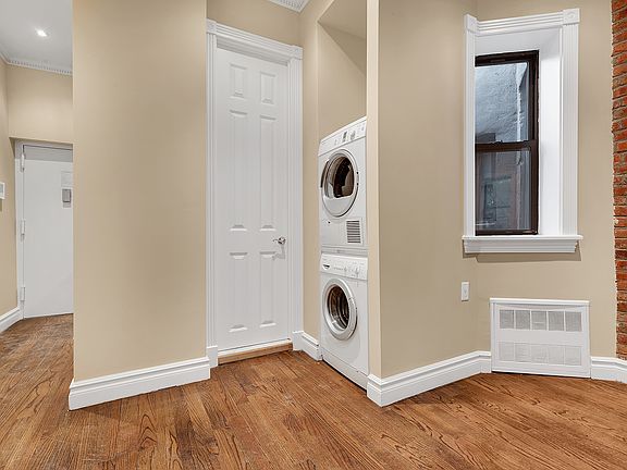 5th image of 420 E 66th St APT 5H