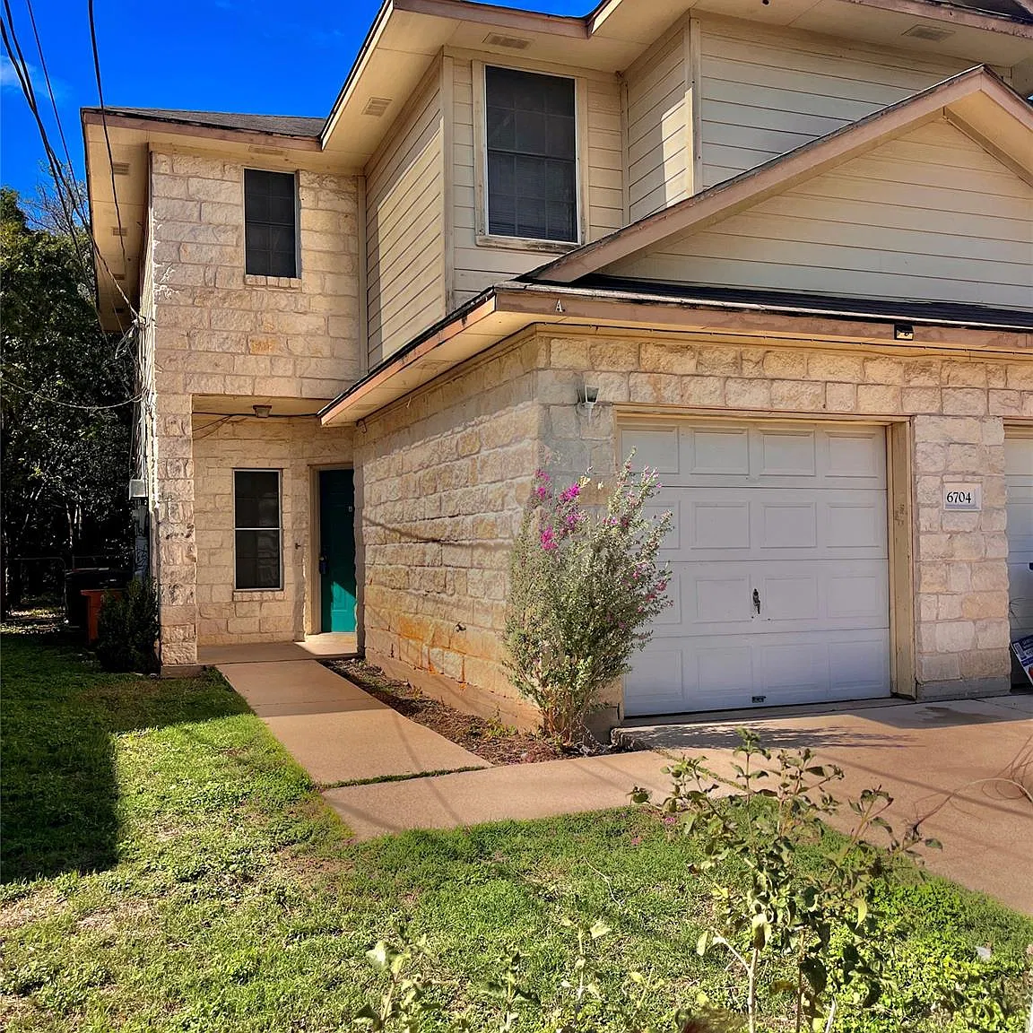 3 bed, 2.5 bath, 1212 sqft, $1,550 — Photo 1