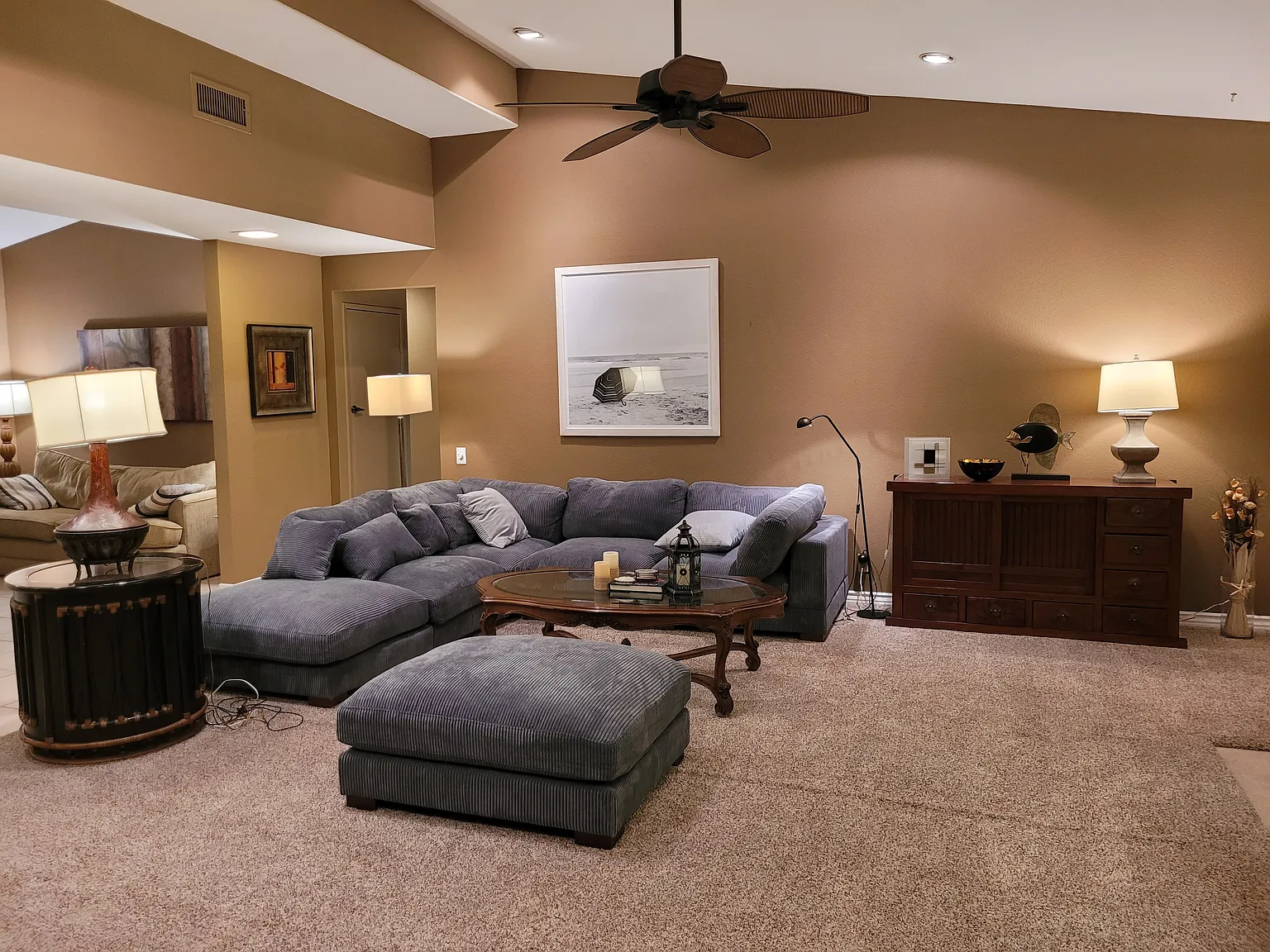 2 bed, 1851 sqft, $2,300 — Photo 2