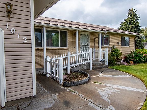 5th image of 1012 Westcliff Dr