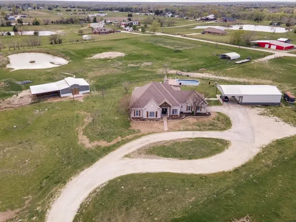 2162 County Road 2218, Caddo Mills, TX 75135