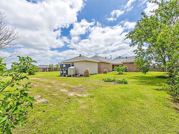 4th image of 234 Meadow View Ct