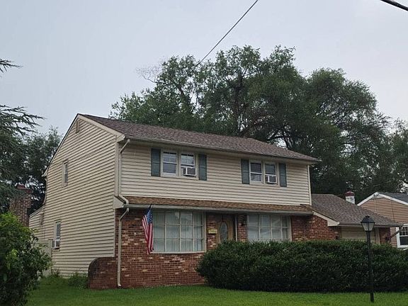 3rd image of 428 N Coles Ave