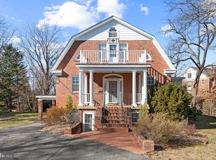 4717 26th St N, Arlington, VA 22207