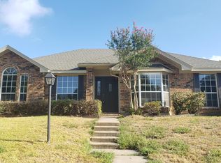 1408 Dudley Dr, Carrollton, TX 75007
