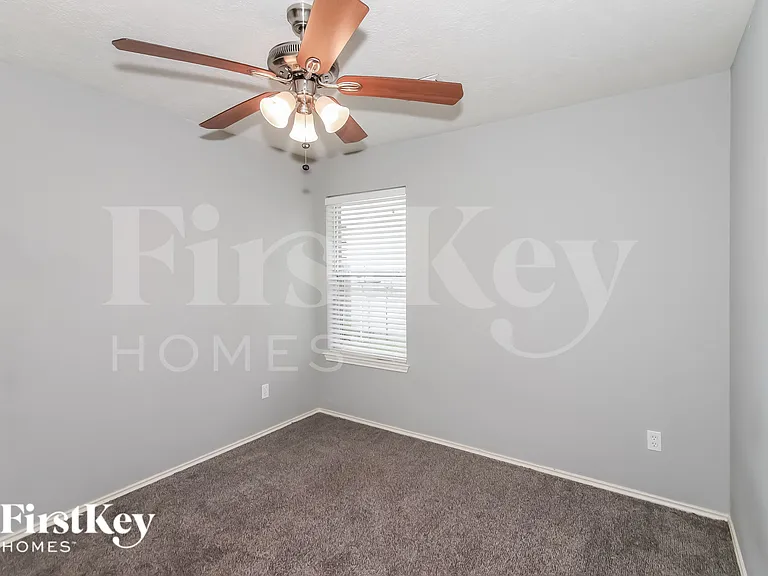 20735 Dewberry Creek Ln — Photo 16