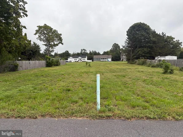 100 Jericho Rd, Tuckerton, NJ 08087