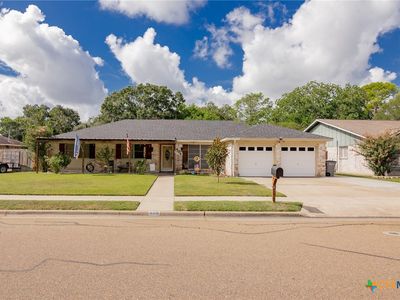 406 Yorkshire Ln, Victoria, TX, 77904