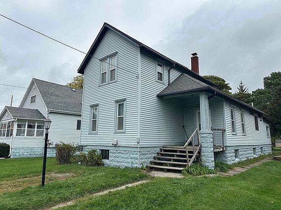 3rd image of 1115 S Lincoln St