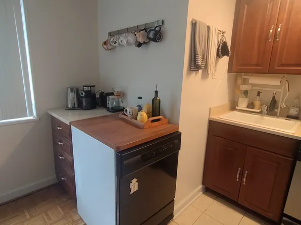 3701 Connecticut Ave NW APT 221, Washington, DC 20008