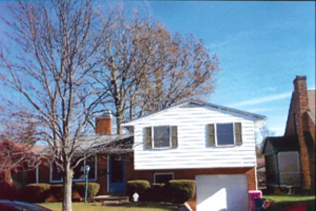 175 Fairlawn Ave photo 1