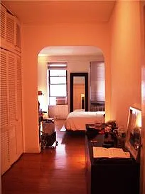 Rented by Adina Realty | media 33