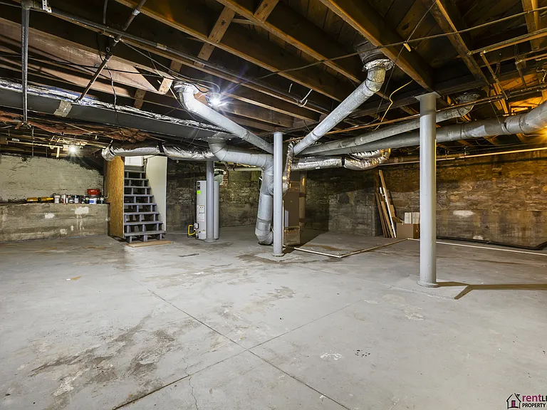 1041 Fontaine Rd — Photo 28
