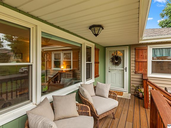 4th image of 4532 B St
