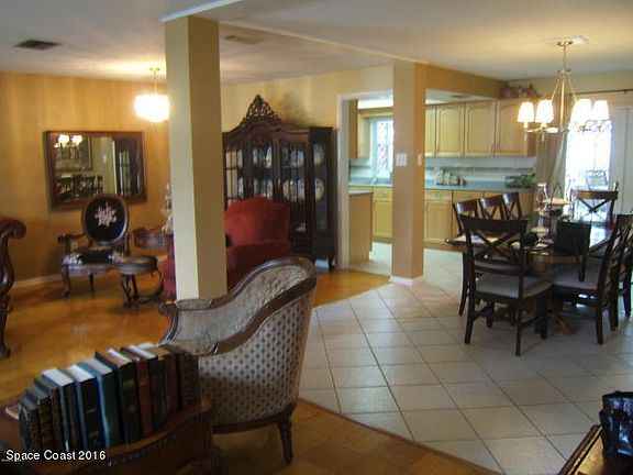3rd image of 1614 Littler Dr
