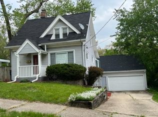 624 Sutherland Ave, Janesville, WI 53545