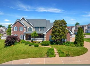 4979 Ambs Rd, Saint Louis, MO 63128