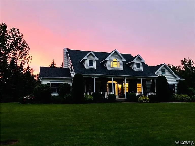 8350 Manchester Park Dr — Photo 1