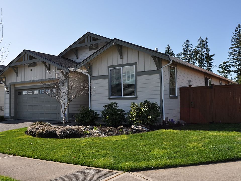 1st image of 4963 Cypress Dr NE