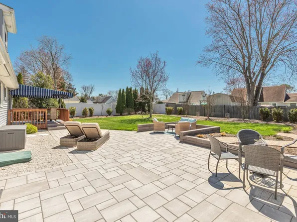 126 Colwick Dr, Somers Point, NJ 08244