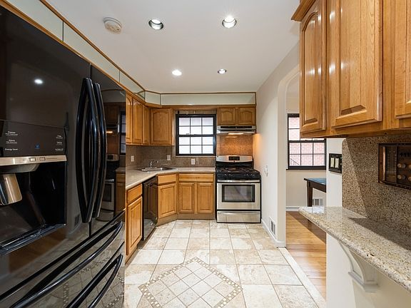 5th image of 86-43 Pinto St #1-2