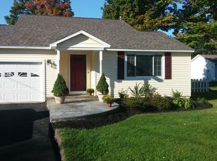 7173 Manlius Center Rd, East Syracuse, NY 13057