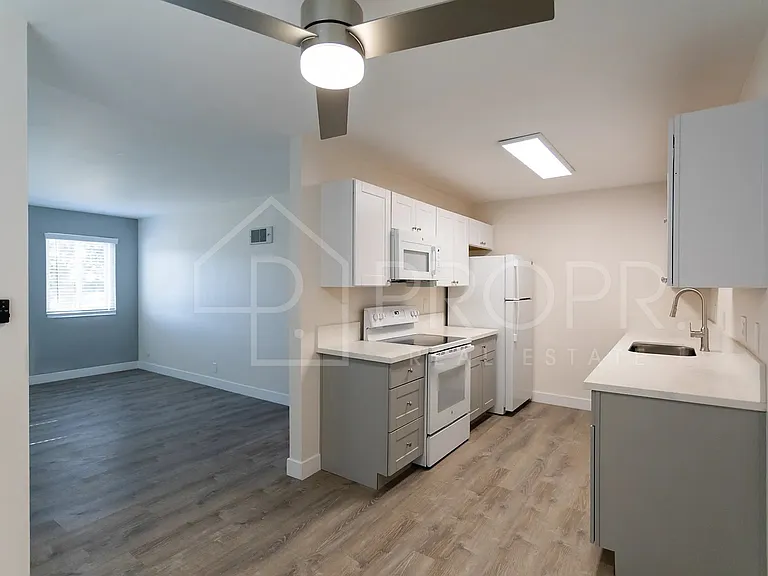 9719 Riverview Ave #4 — Photo 8