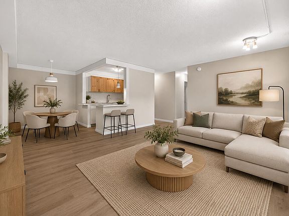5th image of 903 19th Ave SW #103