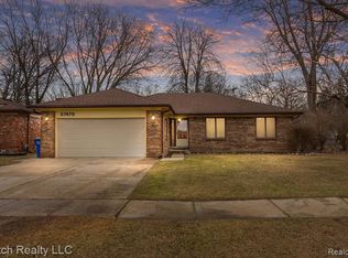 27478 David Givens St, Warren, MI 48092
