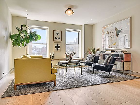 3rd image of 60 Pineapple St #6FG