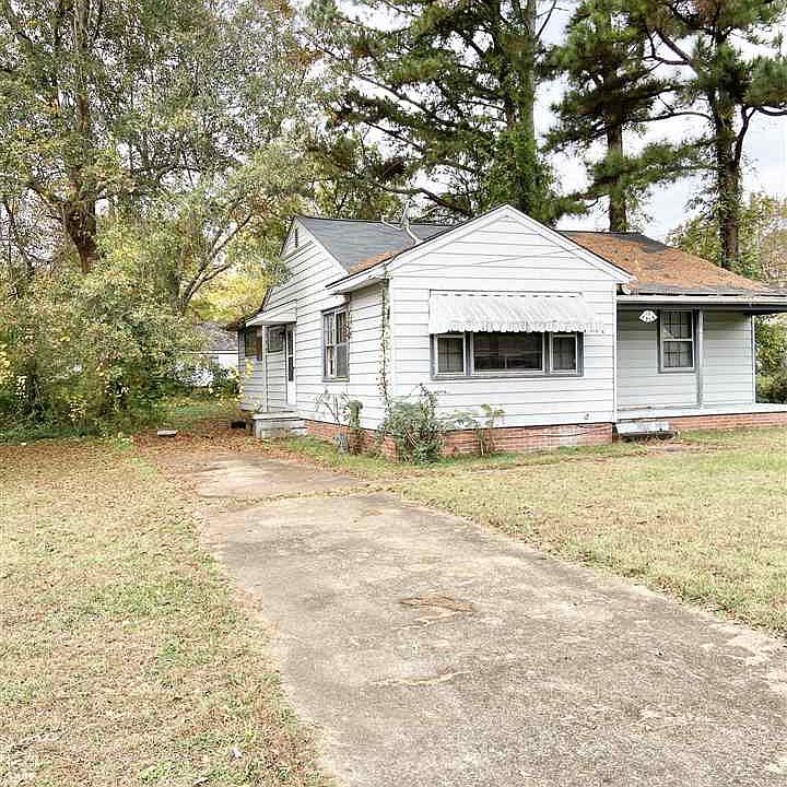2nd image of 12 Carruthers Dr