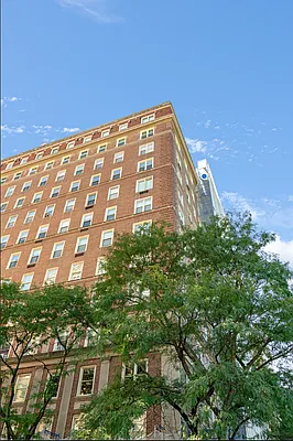 Sold by Compass | media 18