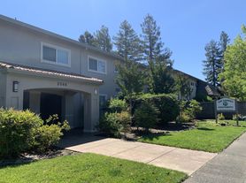 2066 Mendocino Ave, Santa Rosa, CA