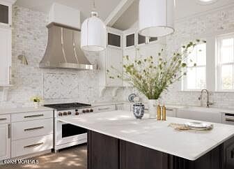2nd image of 6 Hydrangea Drive