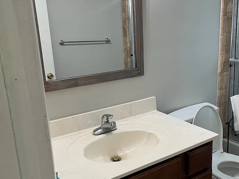 1645 S Birch Ave — Photo 7