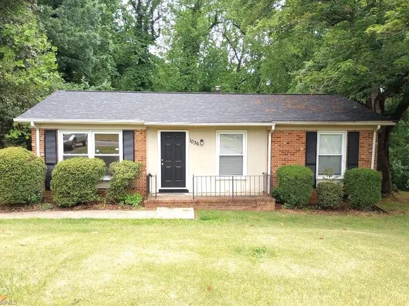 1036 Shalimar Dr, Winston Salem, NC 27107