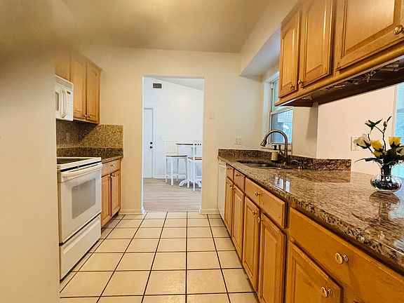 5th image of 6575 Spanish Moss Cir