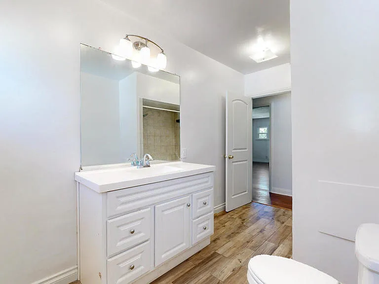1400 N Dominion Ave — Photo 24