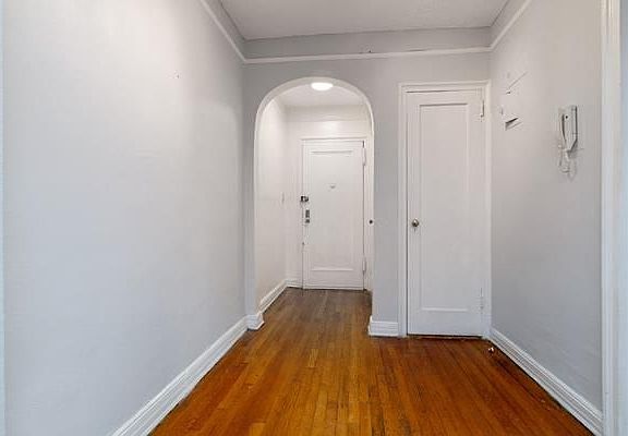 4th image of 8380 118th St APT 5F