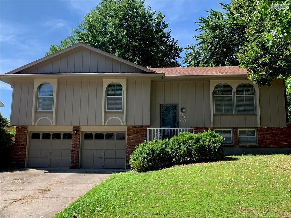 Recently updated split entry home