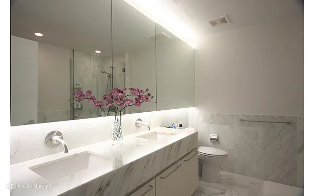 Rented by Douglas Elliman | media 21