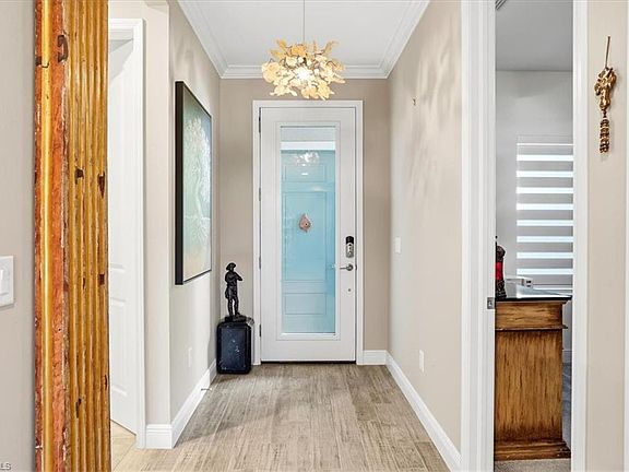 4th image of 2318 Marquesa CIR