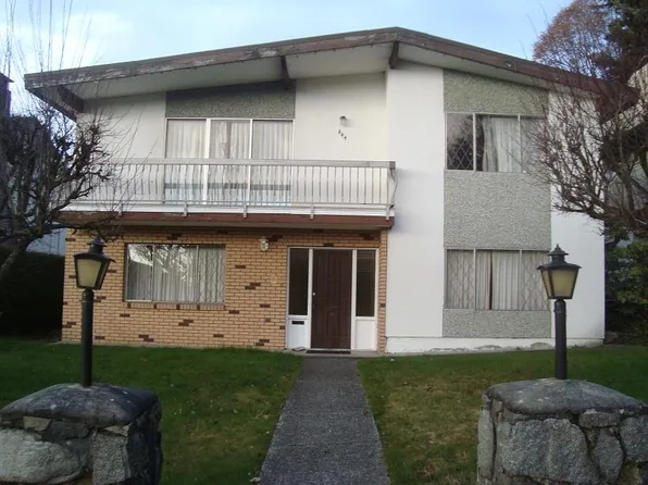 644 W 14th St, North Vancouver, BC V7M 1R2